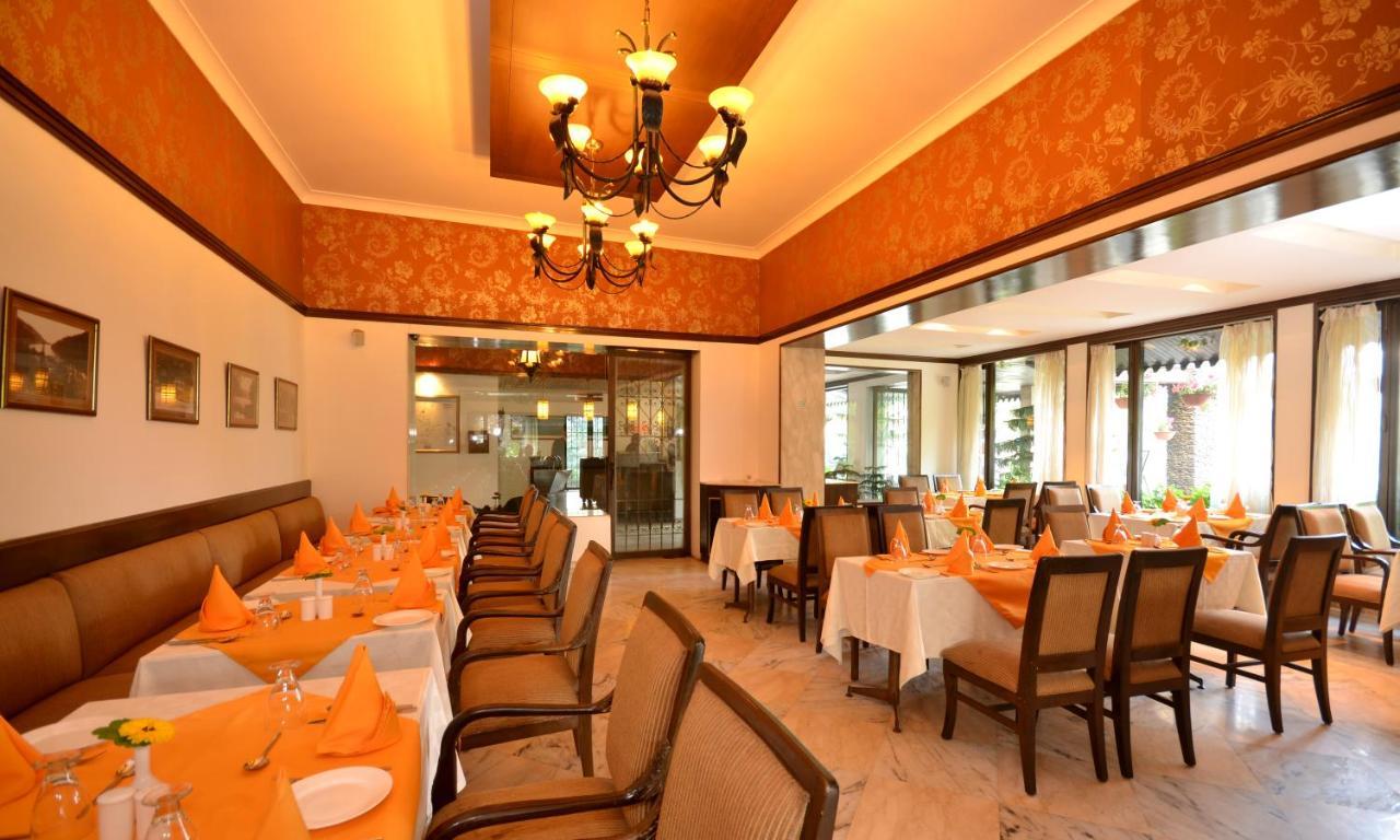Shervani Hilltop Resort Nainital Exteriér fotografie