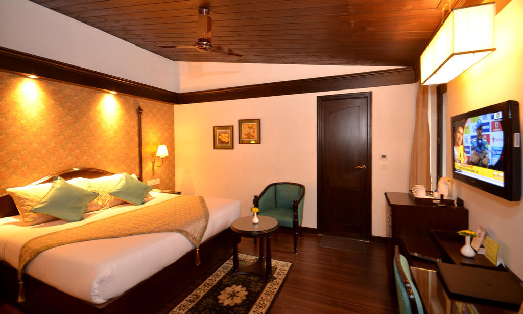 Shervani Hilltop Resort Nainital Exteriér fotografie
